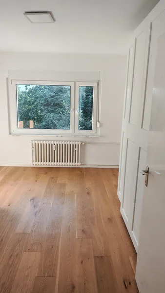 Renoviert 3 Zimmer Wohnung nach S-Bahnhof — photo 1